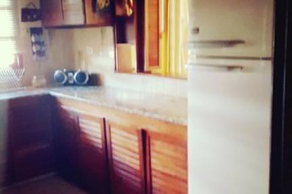 CASA PARA 10/12 PERSONAS - CENTRICA - 5 DORMITORIOS - PILETA CERRADA - QUINCHO - EQUIPAMIENTO FULL