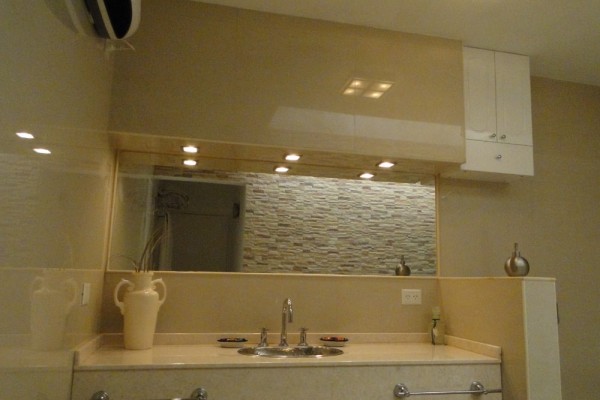 CASA PARA 8/10 PERSONAS - CENTRICA - 3/4 DORMITORIOS - PILETA - GALERIA - PARRILLA - EQUIPAMIENTO FULL