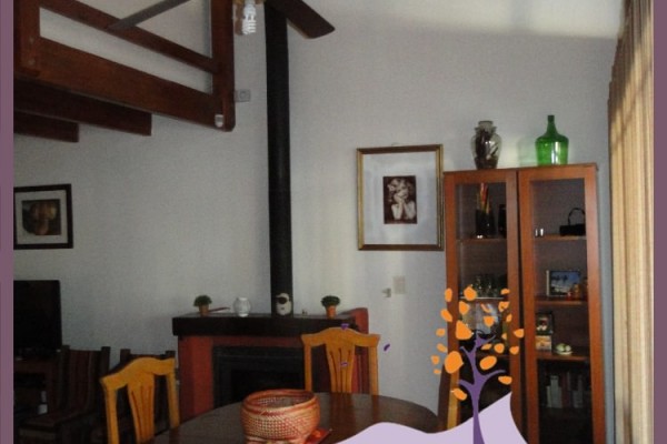 CASA PARA 8/10 PERSONAS - CENTRICA - 3/4 DORMITORIOS - PILETA - GALERIA - PARRILLA - EQUIPAMIENTO FULL