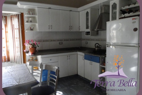 CASA PARA 8/10 PERSONAS - CENTRICA - 3/4 DORMITORIOS - PILETA - GALERIA - PARRILLA - EQUIPAMIENTO FULL
