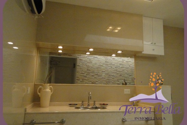 CASA PARA 8/10 PERSONAS - CENTRICA - 3/4 DORMITORIOS - PILETA - GALERIA - PARRILLA - EQUIPAMIENTO FULL