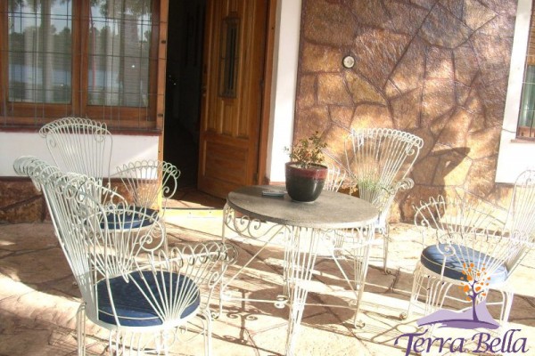 cASA PARA 6 PERSONAS FRENTE AL LAGO! PARQUE - PILETA- VISTA INCREIBLE