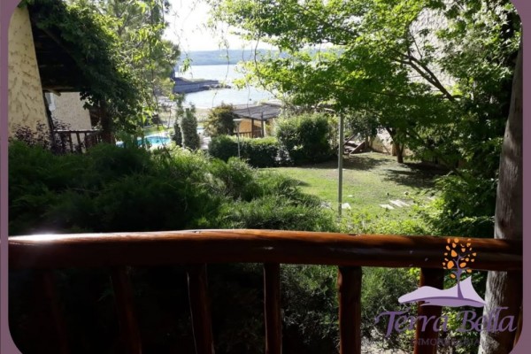 EXCLUSIVO CONDOMINIO SOBRE EL LAGO! PISCINA CLIMATIZADA, QUIMNCHO, BAJADA PROPIA!