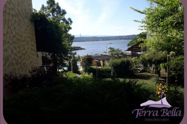 EXCLUSIVO CONDOMINIO SOBRE EL LAGO! PISCINA CLIMATIZADA, QUIMNCHO, BAJADA PROPIA!