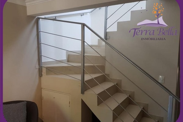 MUY LINDA CASA, MODERNA CON HERMOSA VISTA PROXIMA AL RIO