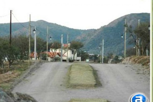 HERMOSA CASA DE CATEGORIA PARA 11 PERSONAS CON PILETA, QUINCHO, VISTA 