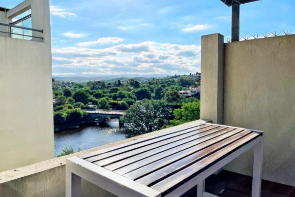 DEPARTAMENTO PARA 6/7 PERSONAS CON PILETA - CENTRICO - COCHERA - EQUIPAMIENTO FULL