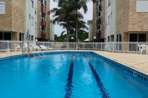 DEPARTAMENTO PARA 6 PERSONAS CON PILETA A 100 METROS DEL MR