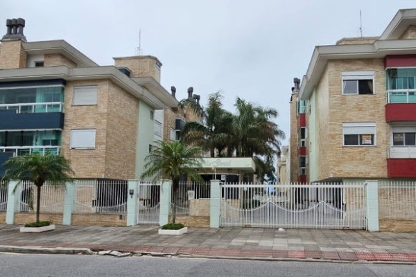 DEPARTAMENTO PARA 6 PERSONAS CON PILETA A 100 METROS DEL MR