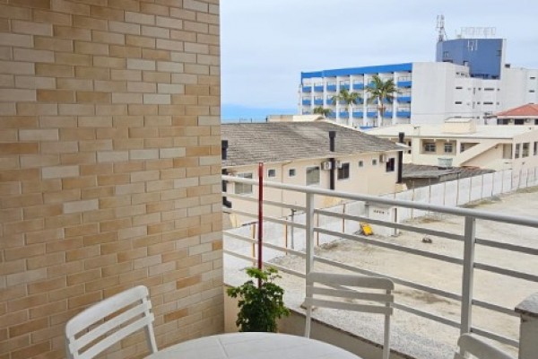 DEPARTAMENTO PARA 6 PERSONAS CON PILETA A 100 METROS DEL MR