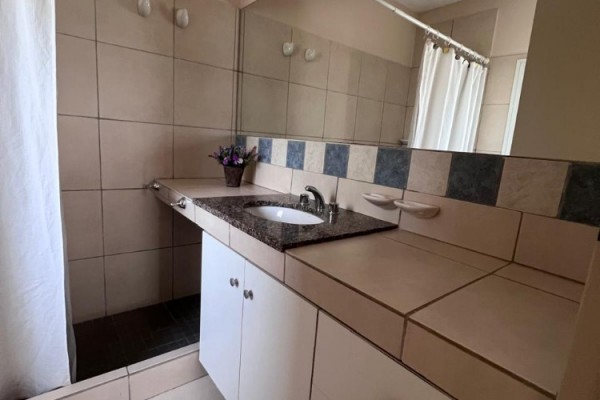 EXCLUSIVO CONDOMINIO SOBRE EL LAGO! PISCINA CLIMATIZADA, QUIMNCHO, BAJADA PROPIA!