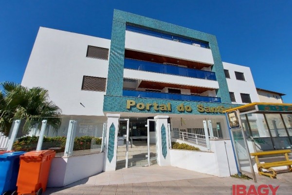HERMOSO Y AMPLIO DEPARTAMENTO PARA 6 CON PILETA, QUINCHO, PARRILLA A 1 CUADRA Y MEDIA DEL MAR