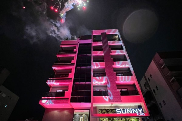 DEPARTAMENTOS EN HERMOSO EDIFICIO SUNNY, 1º CATEGORIA