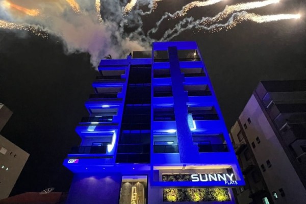 DEPARTAMENTOS EN HERMOSO EDIFICIO SUNNY, 1º CATEGORIA