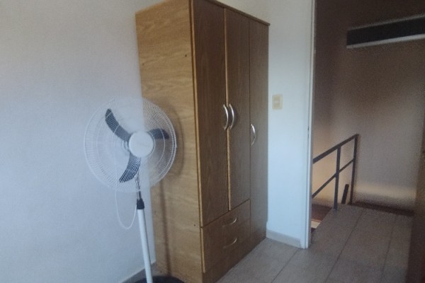 CABAÑA 5: 1 DORMITORIO CON COCHERA Y PARRILLA