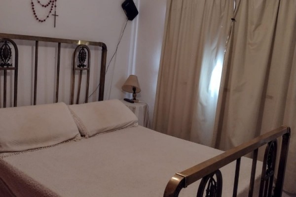 CASA CON PARQUE Y PILETA PARA 5 PERSONAS