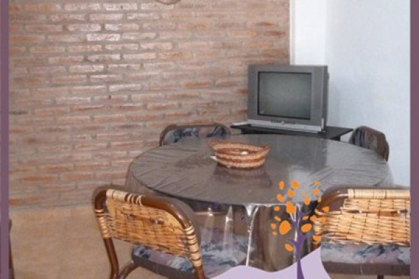 CASA PARA 4/5 PERSONAS CON PILETA USO EXCLUSIVO