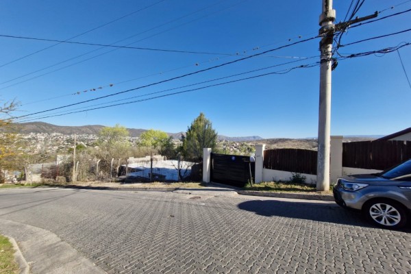CASA PARA 7 CON PILETA