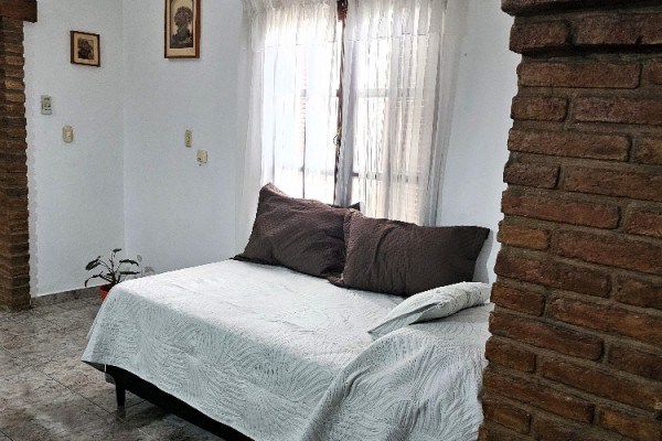 CASA PARA 4/5 PERSONAS CON PILETA 