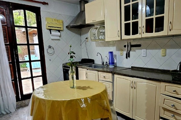 CASA PARA 4/5 PERSONAS CON PILETA 