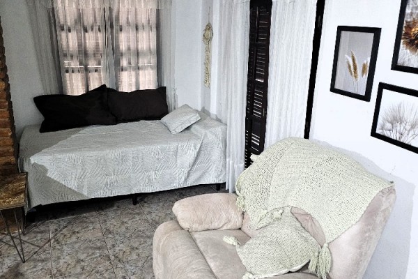 CASA PARA 4/5 PERSONAS CON PILETA 