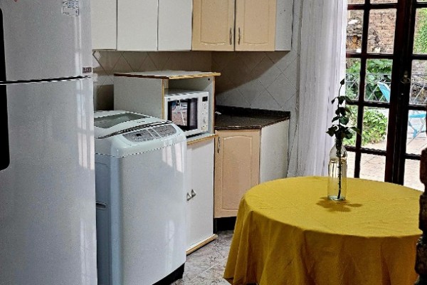 CASA PARA 4/5 PERSONAS CON PILETA 