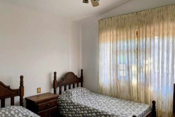 CASA PARA 8 PERSONAS CON PARQUE-QUINCHO-PILETA