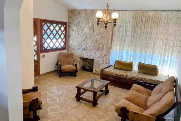 CASA PARA 8 PERSONAS CON PARQUE-QUINCHO-PILETA