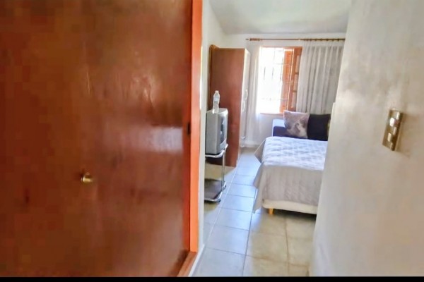 CASA PARA 8 PERSONAS CON PARQUE-QUINCHO-PILETA