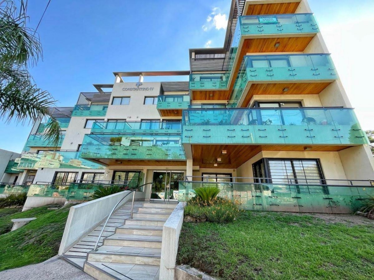 DEPTO 6 PERS - PILETA CLIMATIZADA - CENTRICO - COCHERA - VISTA AL LAGO - QUINCHO 