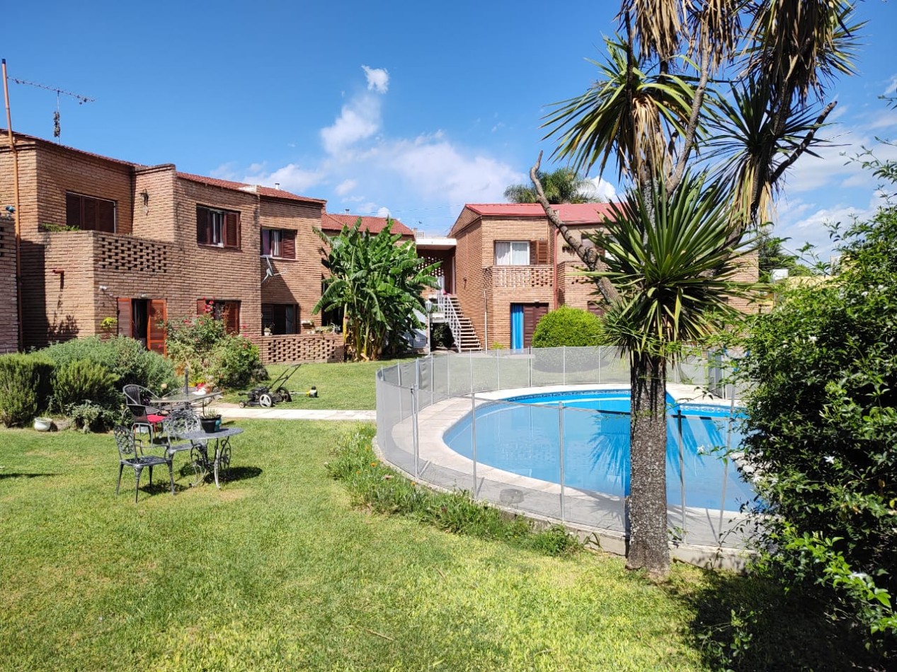 DEPARTAMENTO PARA 5 PERSONAS - PILETA-COCHERA-QUINCHO-PARQUE FRENTE AL LAGO