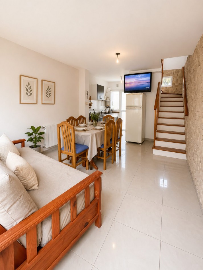 DUPLEX PARA 4 PERSONAS. - PILETA-COCHERA-QUINCHO-ZONA COSTANERA