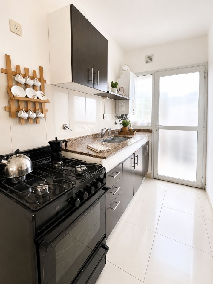 DUPLEX PARA 4 PERSONAS. - PILETA-COCHERA-QUINCHO-ZONA COSTANERA