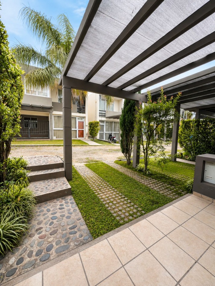 DUPLEX PARA 4 PERSONAS. - PILETA-COCHERA-QUINCHO-ZONA COSTANERA