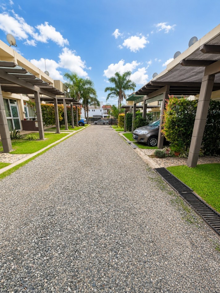 DUPLEX PARA 4 PERSONAS. - PILETA-COCHERA-QUINCHO-ZONA COSTANERA