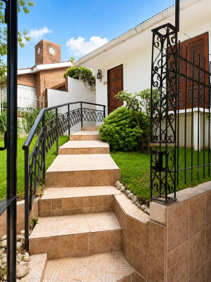 CASA PARA 4/5 PERSONAS CON PILETA Y PARQUE DE USO EXCLUSIVO