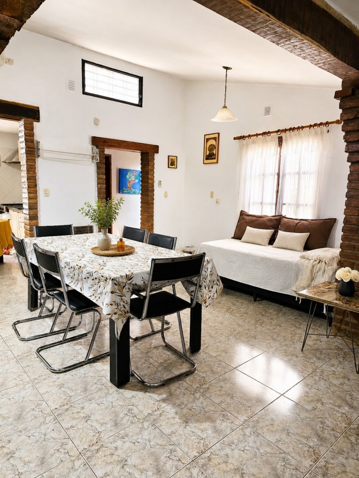 CASA PARA 4/5 PERSONAS CON PILETA Y PARQUE DE USO EXCLUSIVO