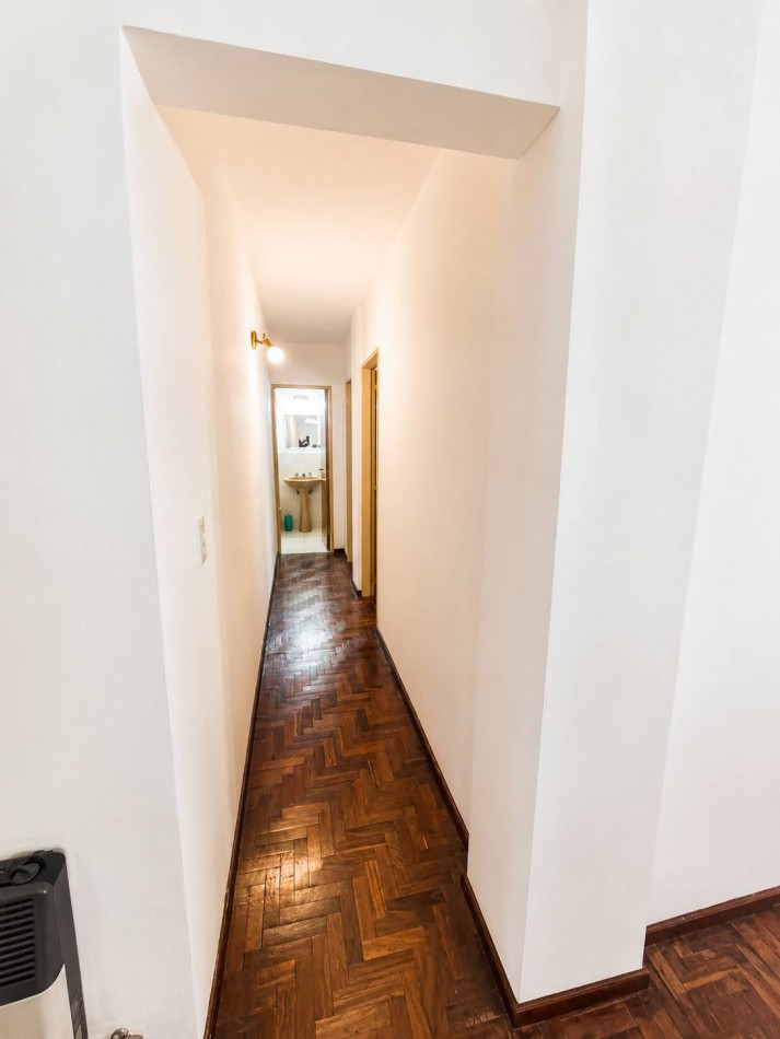 DEPARTAMENTO EN PLENO CENTRO PARA 6 PERSONAS CON COCHERA