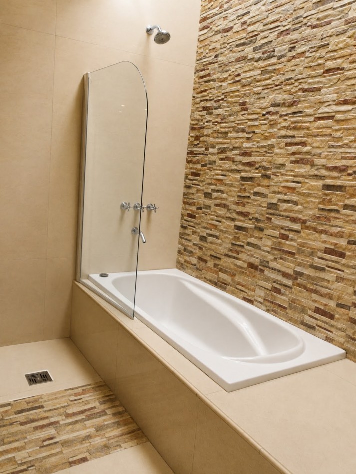 CASA PARA 8 PERSONAS CENTRICA - PILETA - GALERIA - PARRILLA - EQUIPAMIENTO FULL