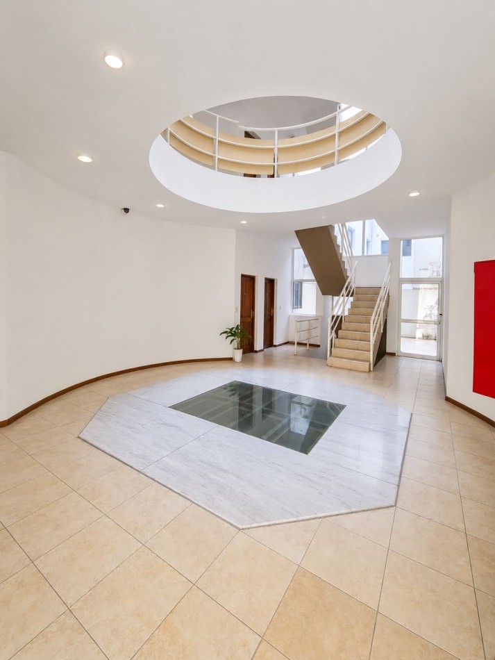 DEPARTAMENTO PARA 4 PERSONAS EN PLENO CENTRO - COCHERA - PISCINA - QUINCHO