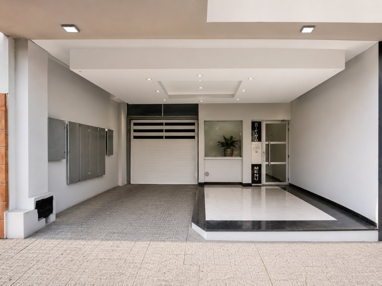 DEPARTAMENTO PARA 4 PERSONAS EN PLENO CENTRO - COCHERA - PISCINA - QUINCHO