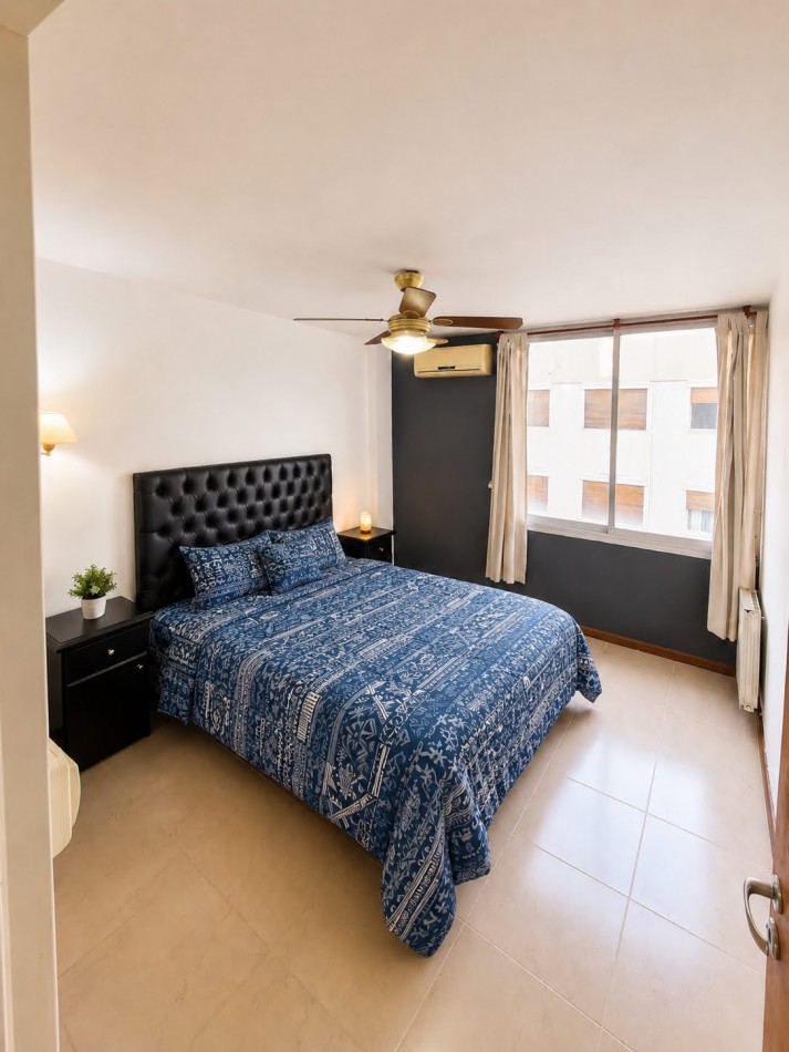 DEPARTAMENTO PARA 4 PERSONAS EN PLENO CENTRO - COCHERA - PISCINA - QUINCHO