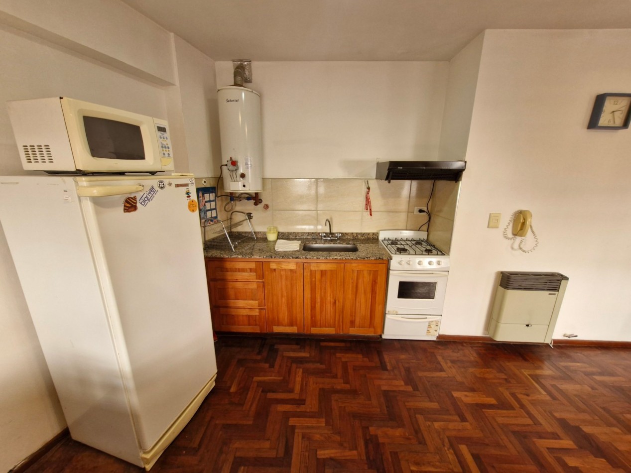 DEPARTAMENTO EN PLENO CENTRO PARA 3 PERSONAS