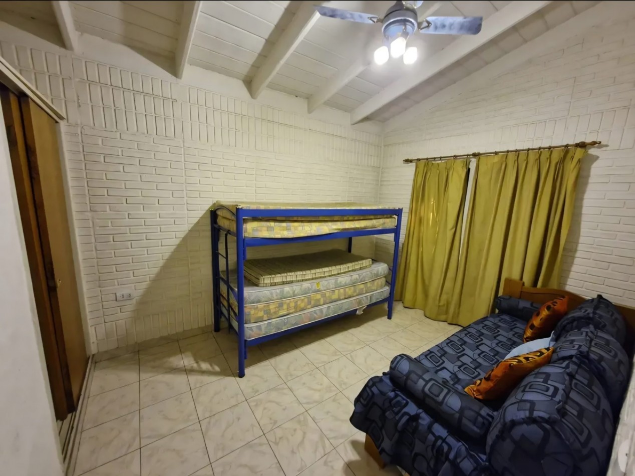 CASA PARA 11 PERSONAS PILETA PARQUE QUINCHO