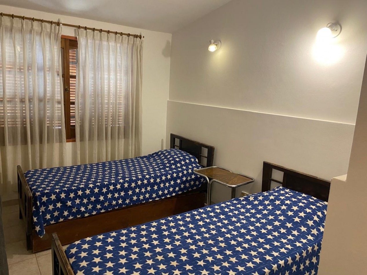 CASA PARA 8 PERSONAS CON PARQUE-QUINCHO-PILETA