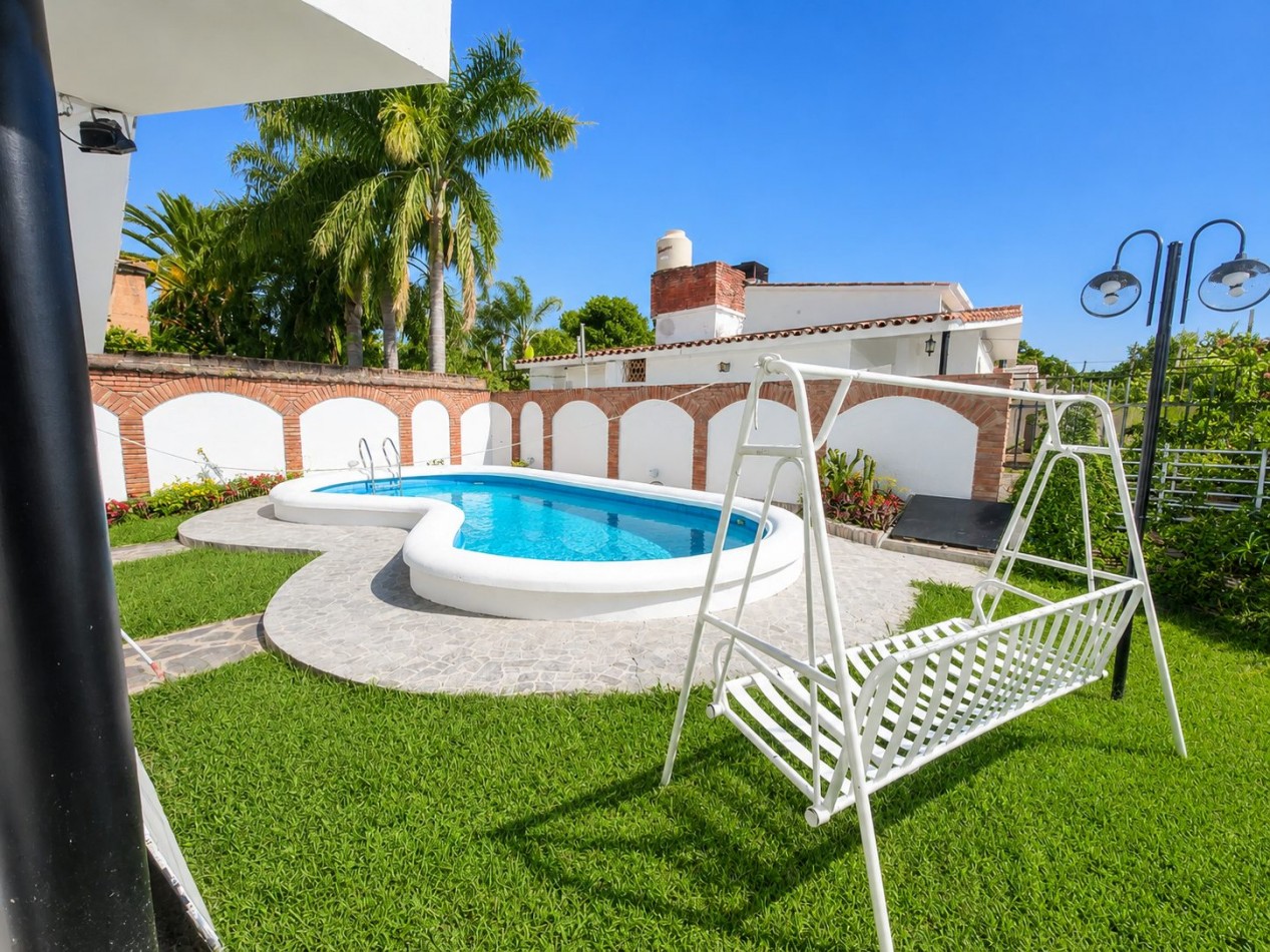 CASA PARA 8 PERSONAS CON PARQUE-QUINCHO-PILETA