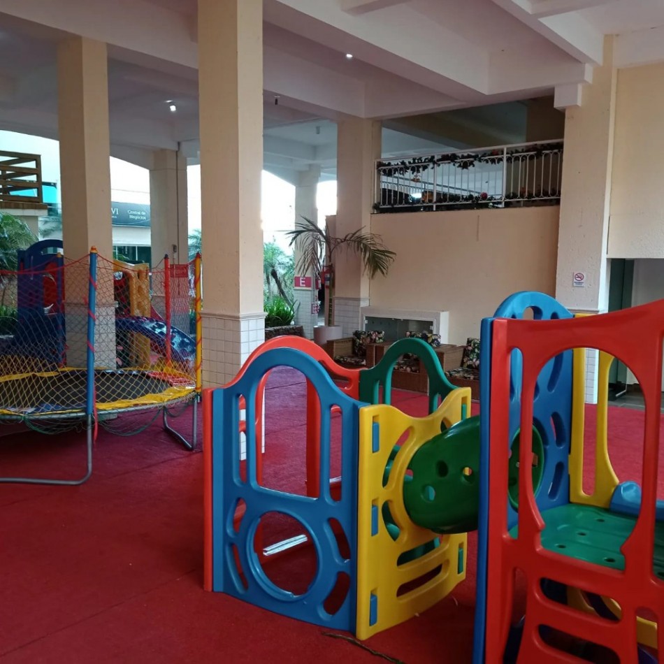 DEPARTAMENTOS EN COMPLEJO CON 3 PISCINAS, UNA CLIMATIZ, SALA DE JUEGOS, GIMNASIO, SAUNA