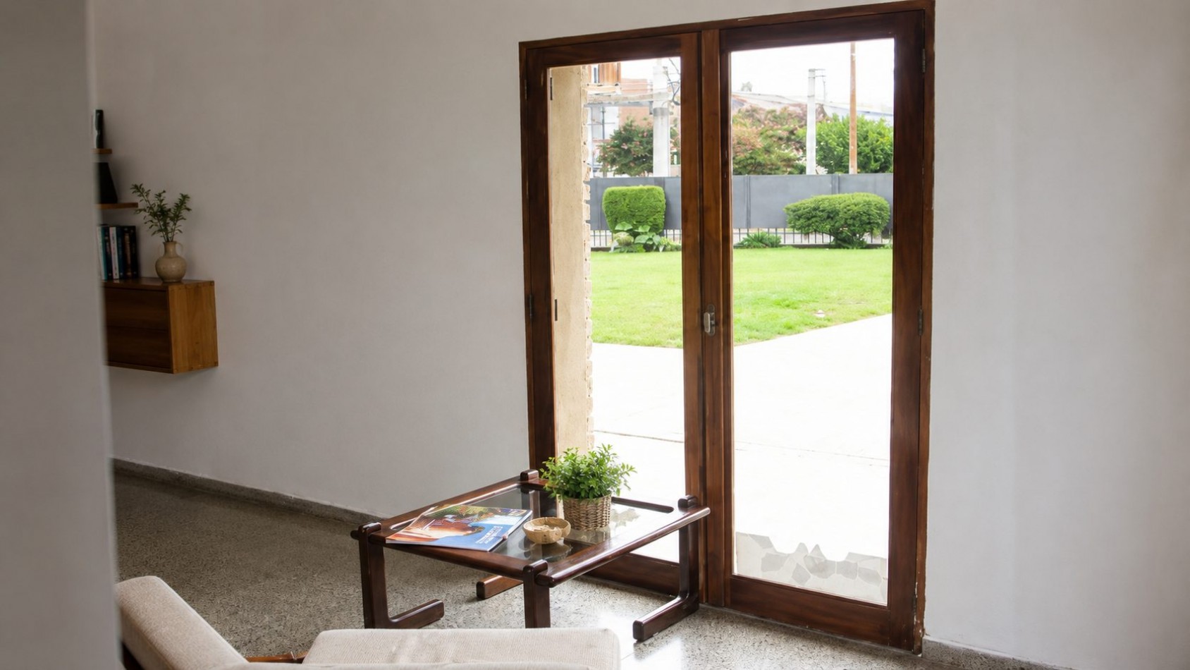 CASA PARA 6 PERSONAS (2 DORMITORIOS) CON PILETA Y PARQUE