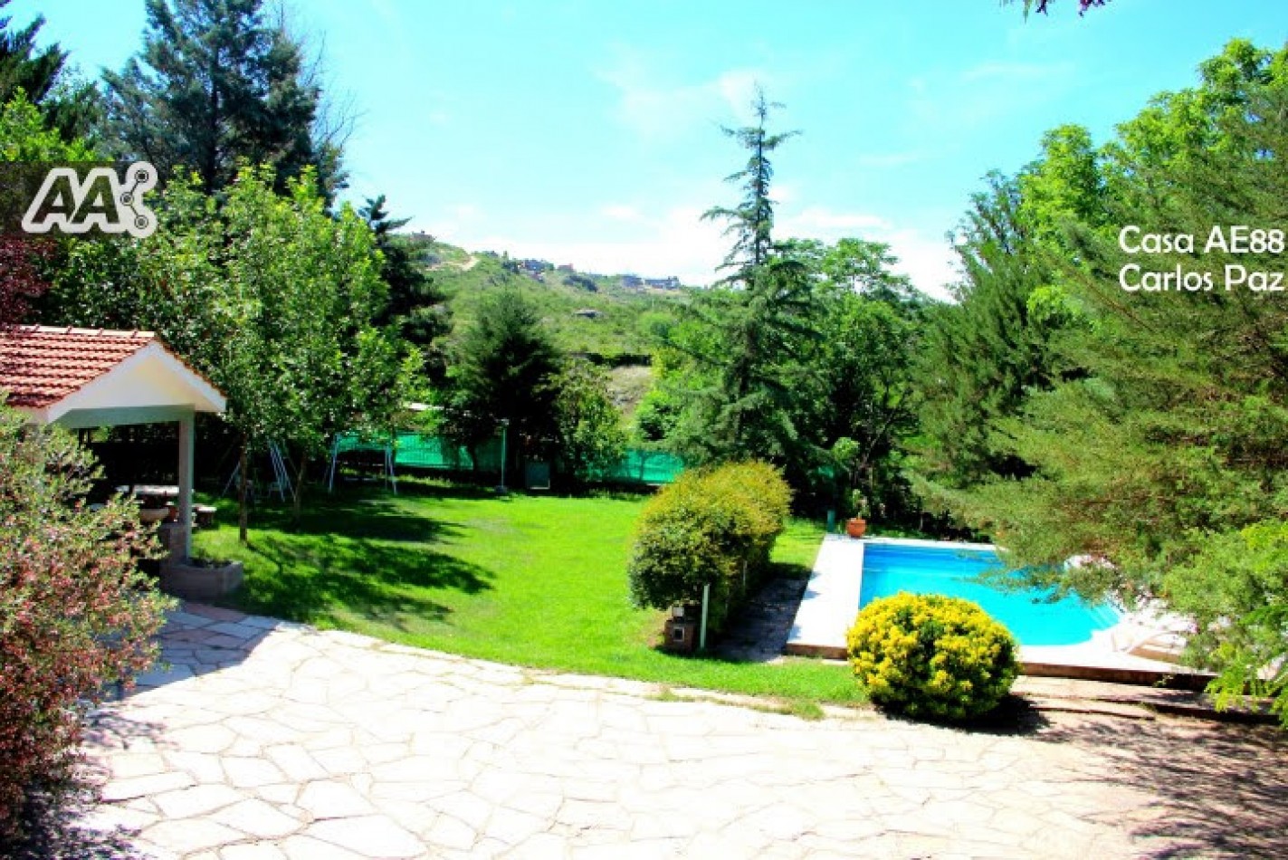 CASA PARA 11 PERSONAS CON PARQUE, PILETA Y QUINCHO