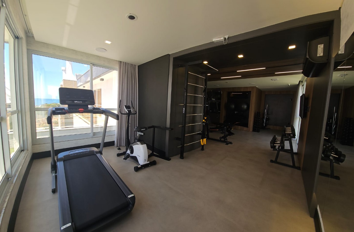 CONDOMINIO FRENTE AL MAR - PISCINA - GIMNASIO - S.U.M.